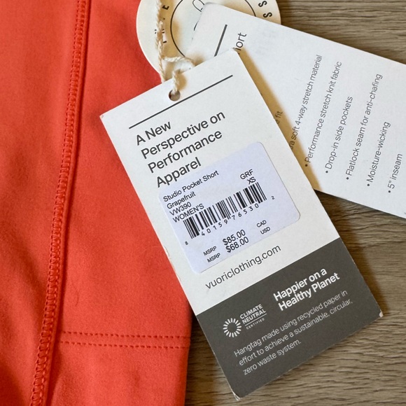 NWT Vuori studio pocket biker shorts - Picture 3 of 3